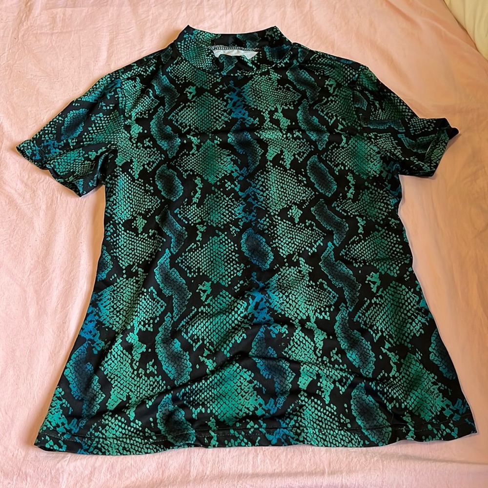 Snake print tee